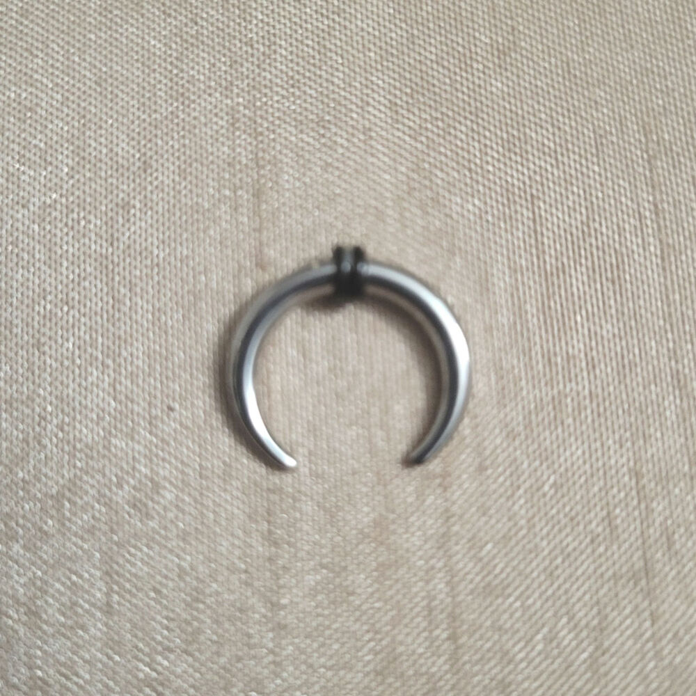 12 gauge 11mm stainless steel silver septum horse shoe crescent nose piercing